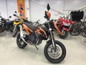 KTM 690 SM фото 1 KTM 690 SM фото 1
