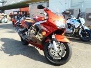 HONDA CBR900RR фото 1 HONDA CBR900RR фото 1