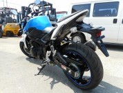 SUZUKI GSR750 Fi фото 4 SUZUKI GSR750 Fi фото 4