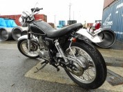 YAMAHA SR400 фото 4 YAMAHA SR400 фото 4