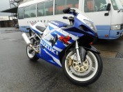 SUZUKI GSX-R750 фото 1 SUZUKI GSX-R750 фото 1