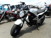 SUZUKI GLADIUS 400 ABS фото 2 SUZUKI GLADIUS 400 ABS фото 2