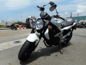 SUZUKI GLADIUS 400 ABS фото 2 SUZUKI GLADIUS 400 ABS фото 2