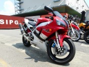 YAMAHA YZF-R1 фото 1 YAMAHA YZF-R1 фото 1