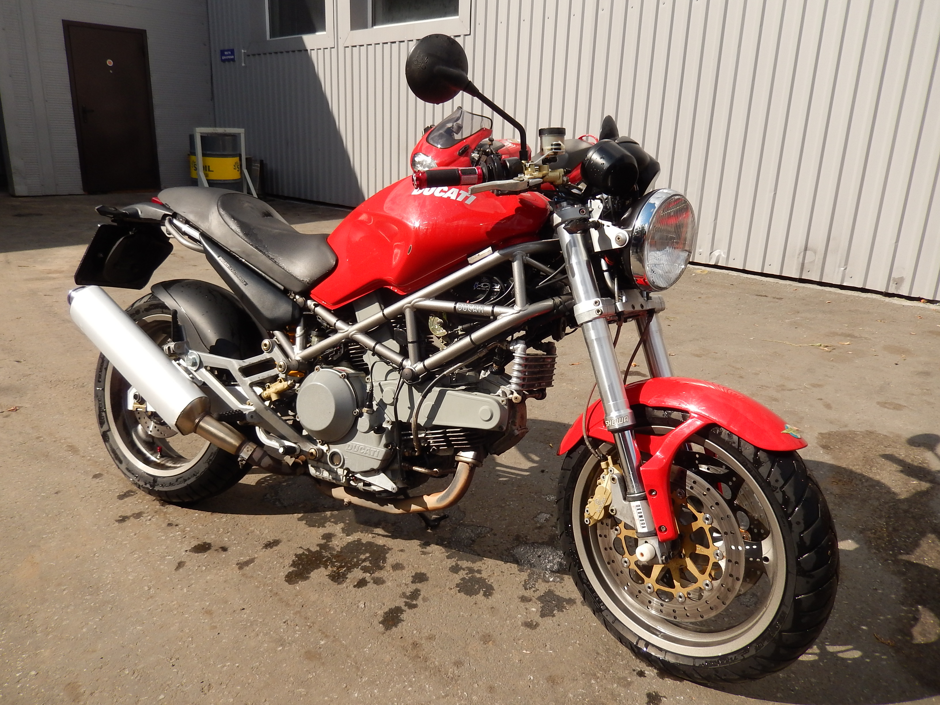 DUCATI MONSTER M900