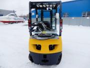 KOMATSU FG15T-21
