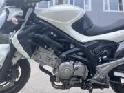 SUZUKI GLADIUS 650