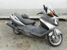 SUZUKI SKYWAVE 650