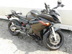 YAMAHA FZ6-R