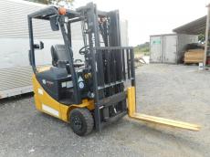 KOMATSU FB15M-12