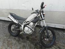 YAMAHA TRICKER