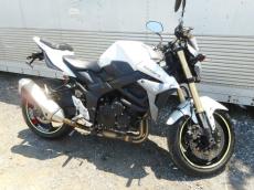 SUZUKI GSR750
