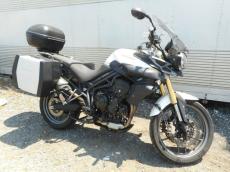TRIUMPH TIGER 800