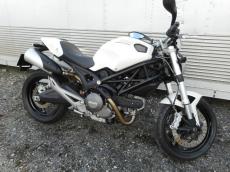 DUCATI MONSTER 696 ABS