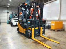 KOMATSU FB15-12