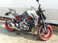 KAWASAKI Z900