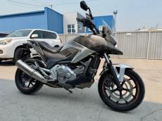 HONDA NC700X ABS