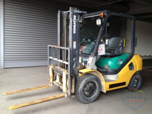 KOMATSU FD25T-16