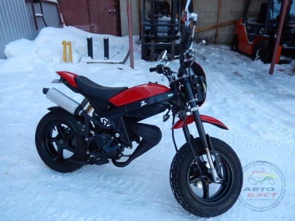 SUZUKI STREET MAGIC TR50S2