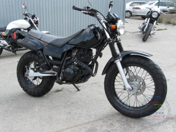 YAMAHA TW200