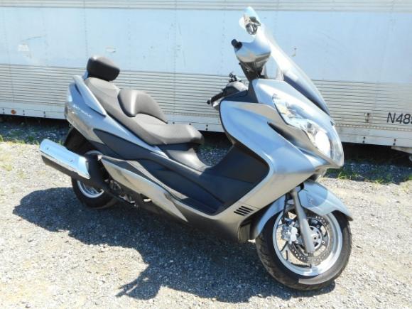 SUZUKI SKYWAVE 250