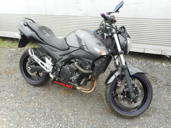 SUZUKI GSR400