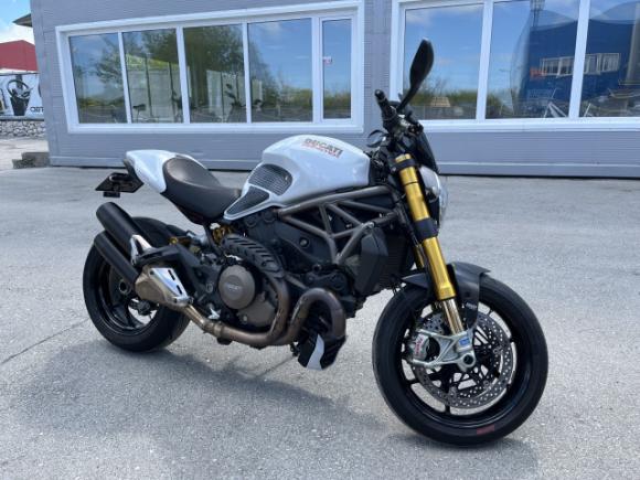 DUCATI MONSTER M1200S