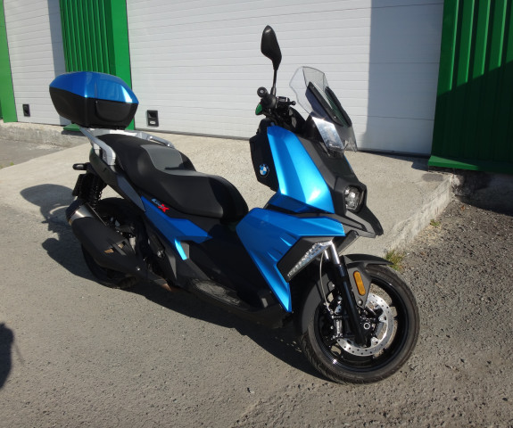 BMW C400X