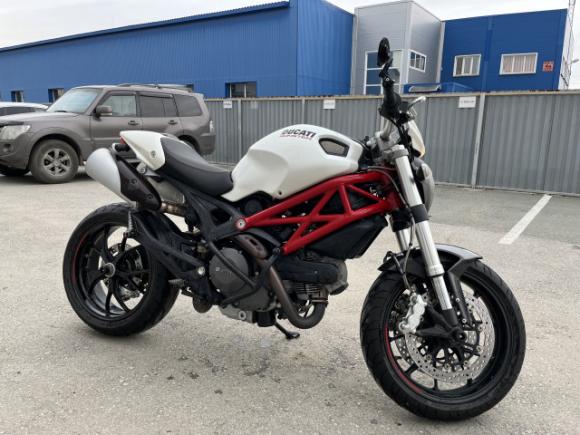 DUCATI MONSTER 796 ABS