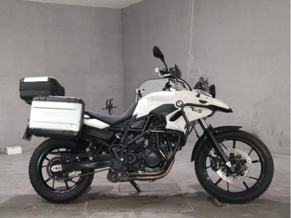 BMW F700GS