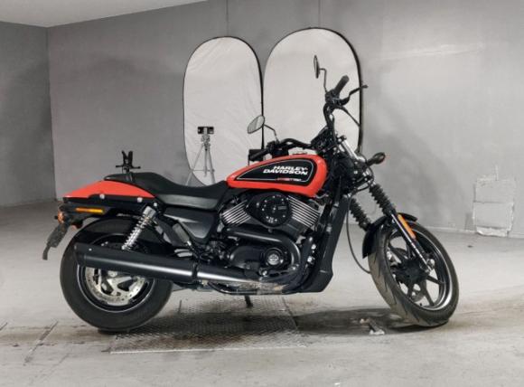 HARLEY-DAVIDSON XG750 STREET ROD