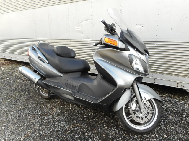 SUZUKI SKYWAVE 650 LX ABS