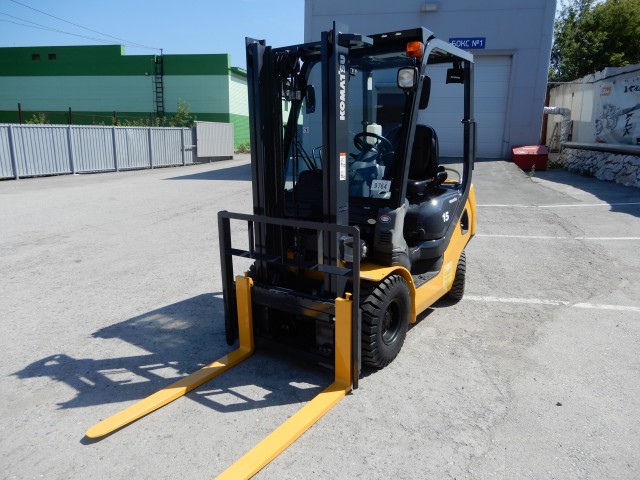 KOMATSU FG15T-21