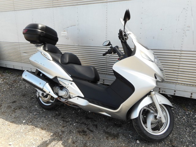 HONDA SILVER WING 400