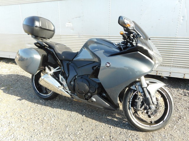 HONDA VFR1200F