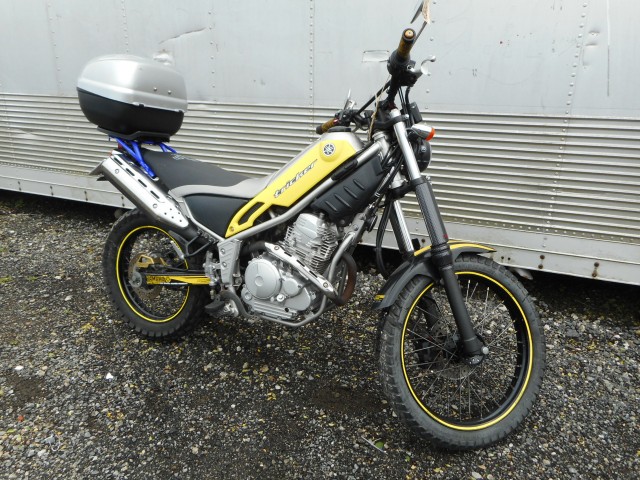 YAMAHA TRICKER