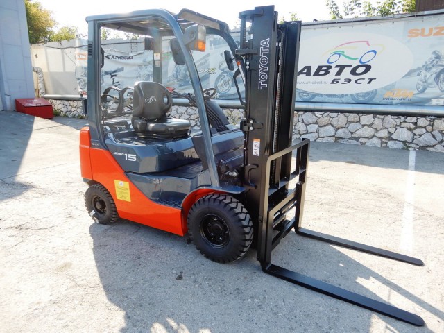 TOYOTA 02-8FG15