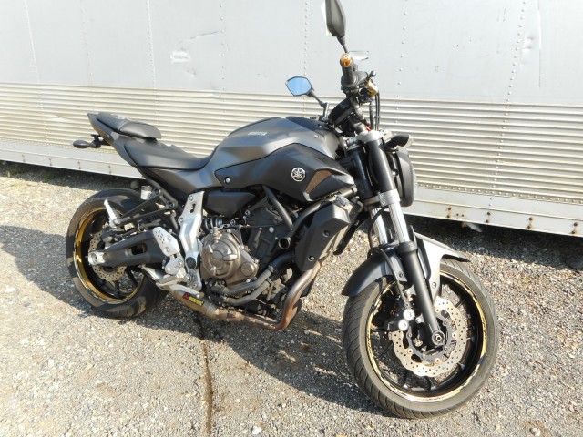 YAMAHA MT-07