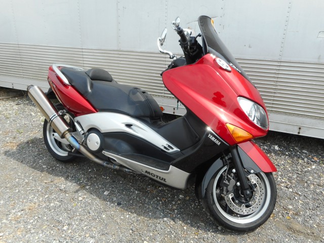 YAMAHA T-MAX