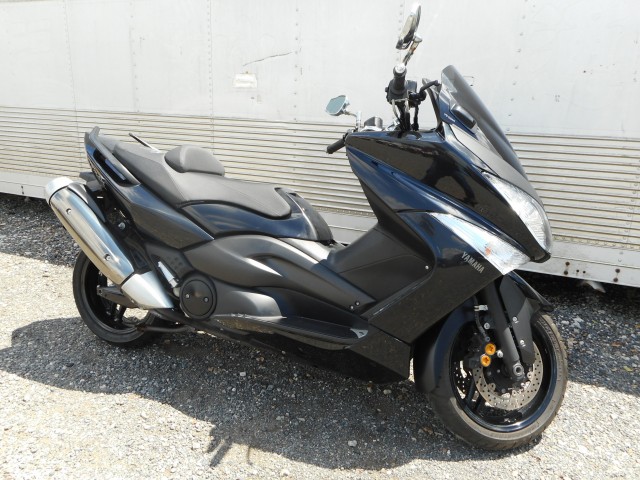 YAMAHA T-MAX