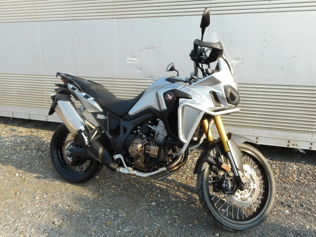 HONDA CRF1000L AFRICA TWIN DCT