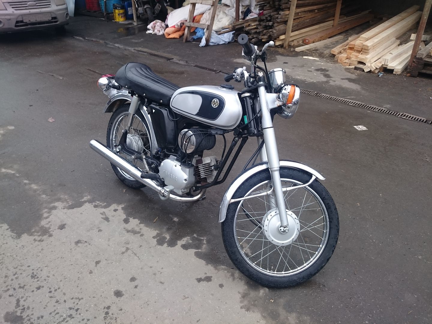 YAMAHA YB-1