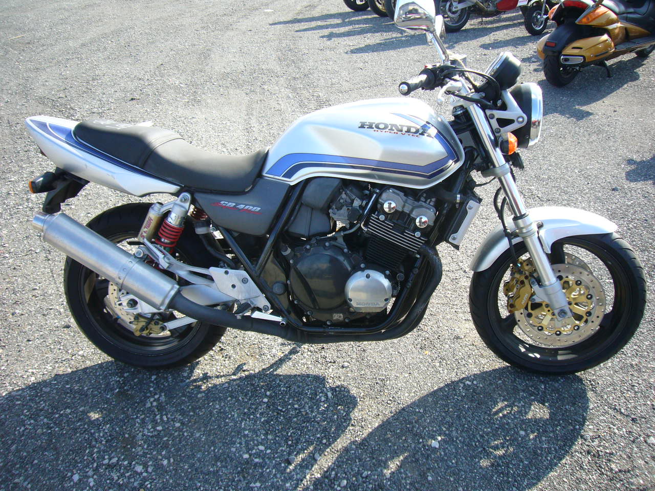 HONDACB400SF （Купить мотоцикл Honda CB400SF: японский