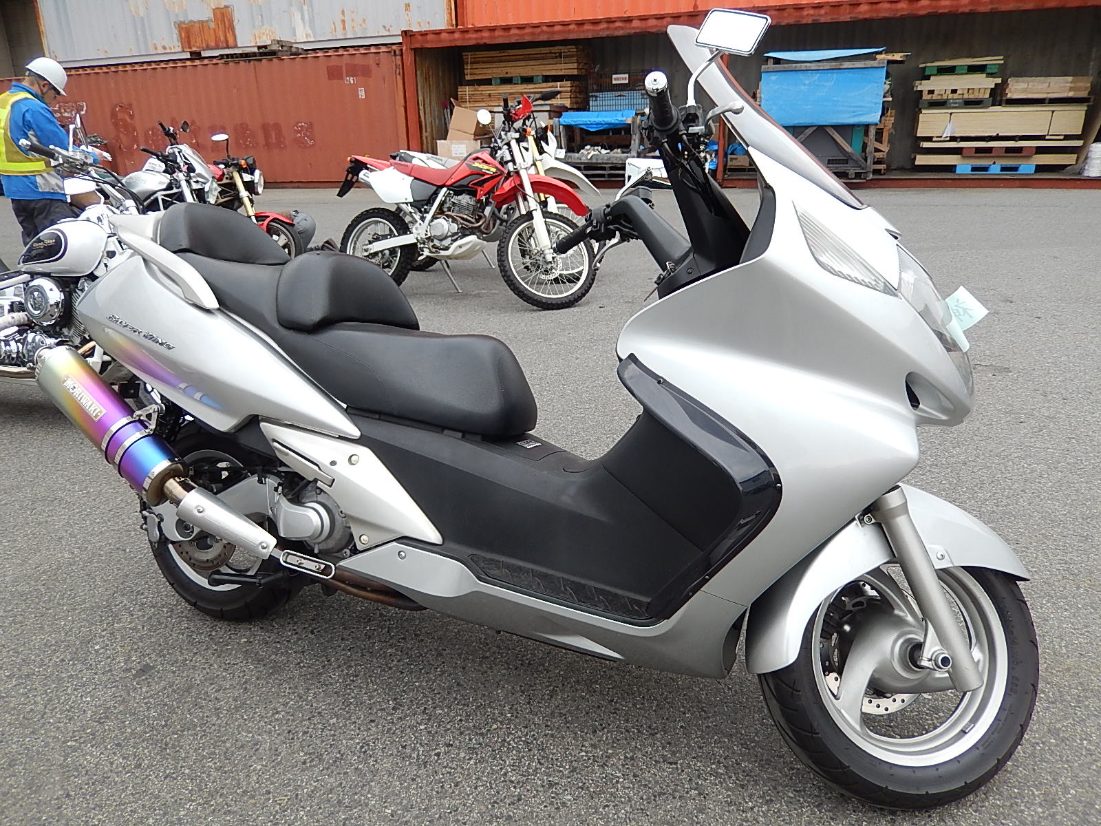 Продажа HONDA SILVER WING 600 (ХОНДА МОТОЦИКЛ) по низким ценам в  Екатеринбурге - Техника Японии