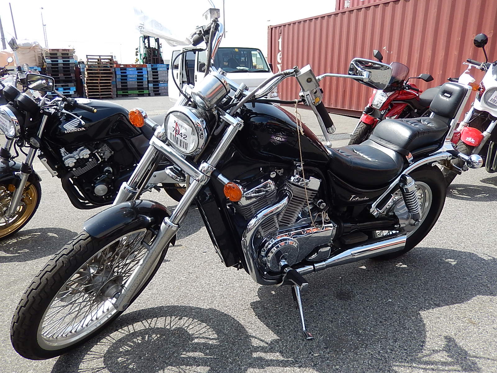 Yamaha intruder 400. Сузуки интрудер 400 классик. Кавасаки интрудер 400. Suzuki intruder 400 1994. Сузуки интрудер 400 1995.