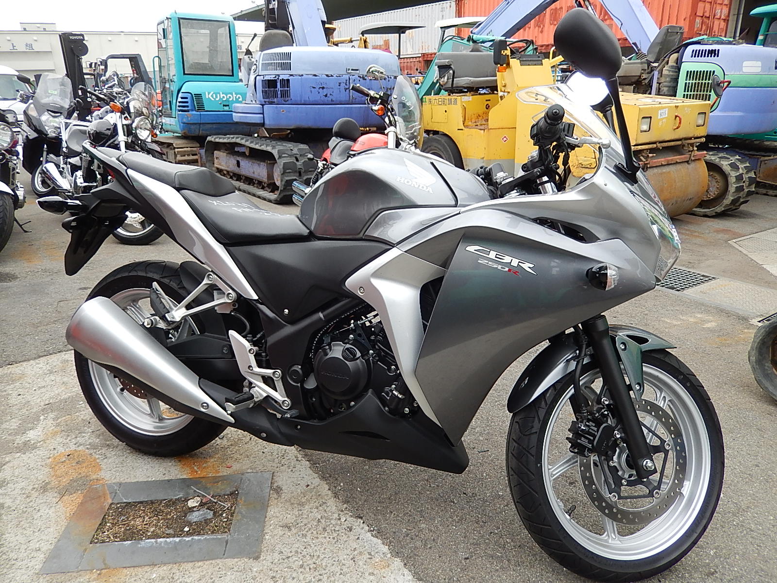 Хонда 250 кубов. Honda 250 кубов. Honda 250 кубов. Мотоцикл хонда 250 кубов. Honda 250 кубов.