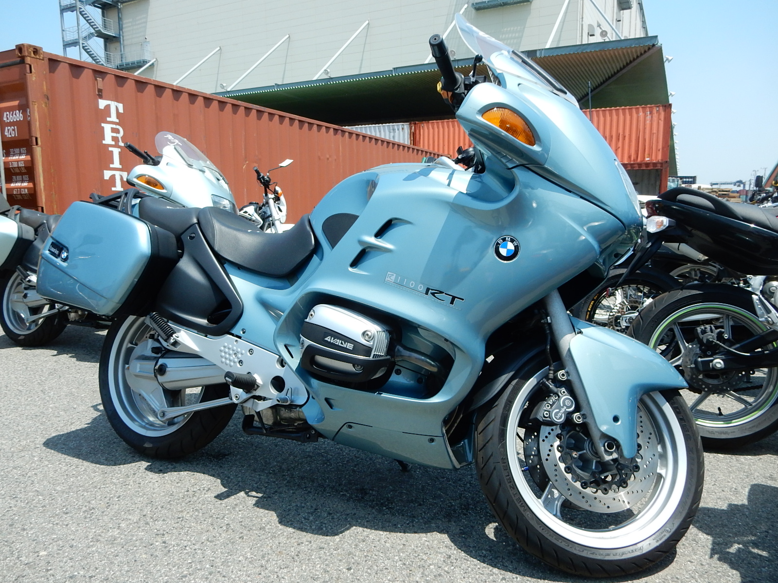 Мотоцикл ру бу. BMW r1100rt. Мотоцикл BMW r1100rt. Мотоцикл BMW 1100. Мотоцикл БМВ 1100 кубов.