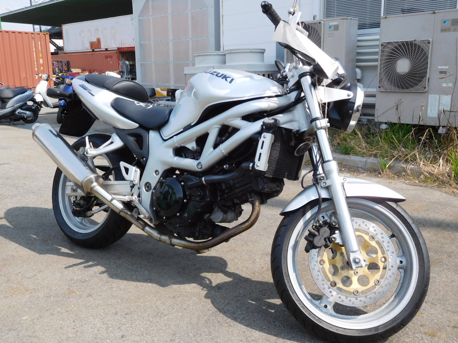 SUZUKI SV400