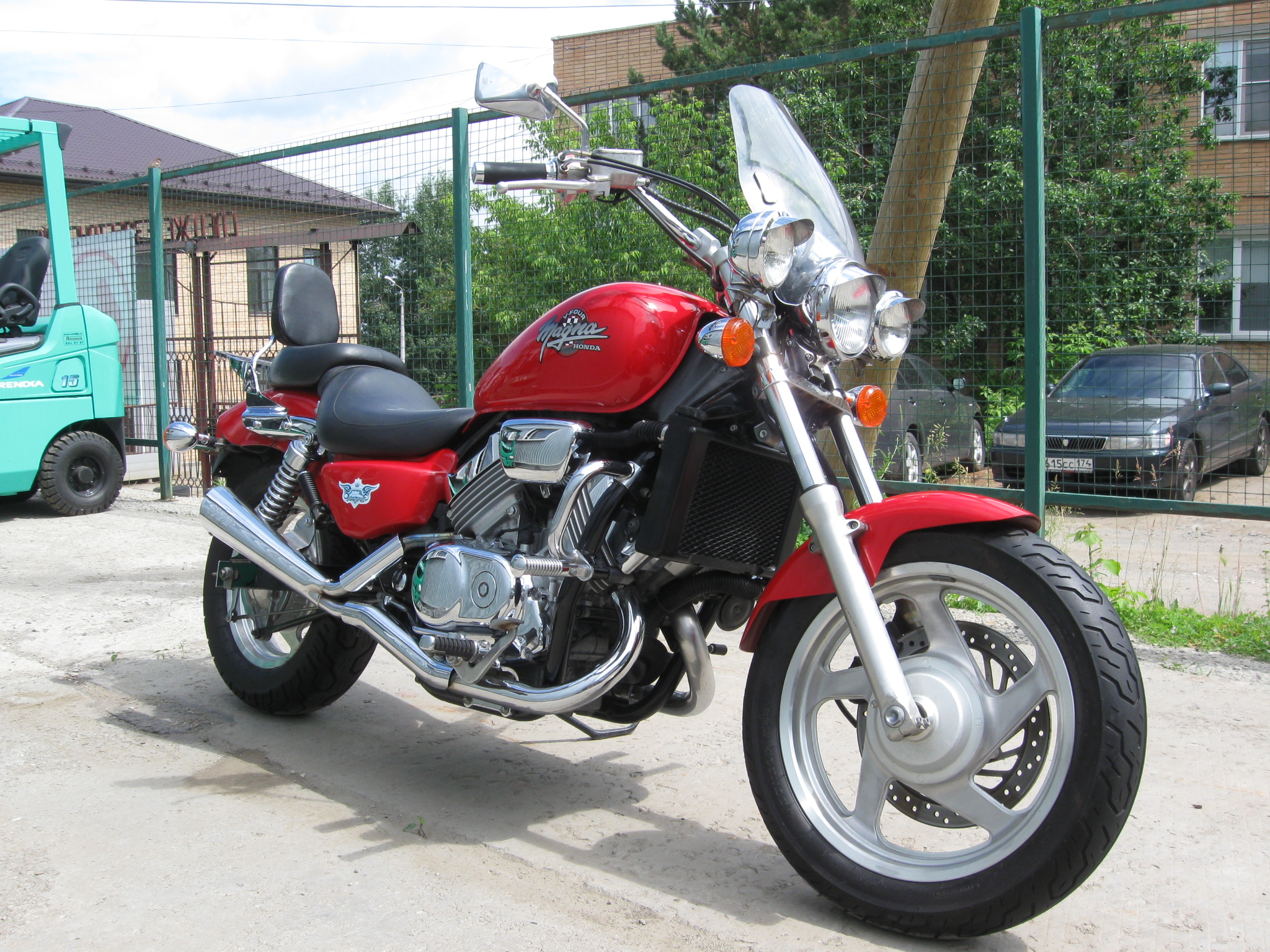 Хонда магна 750. Мотоцикл Honda Magna 750. Honda Magna 750 Red. Honda Magna 750 1989 красный. Хонда Магна 750 красная.