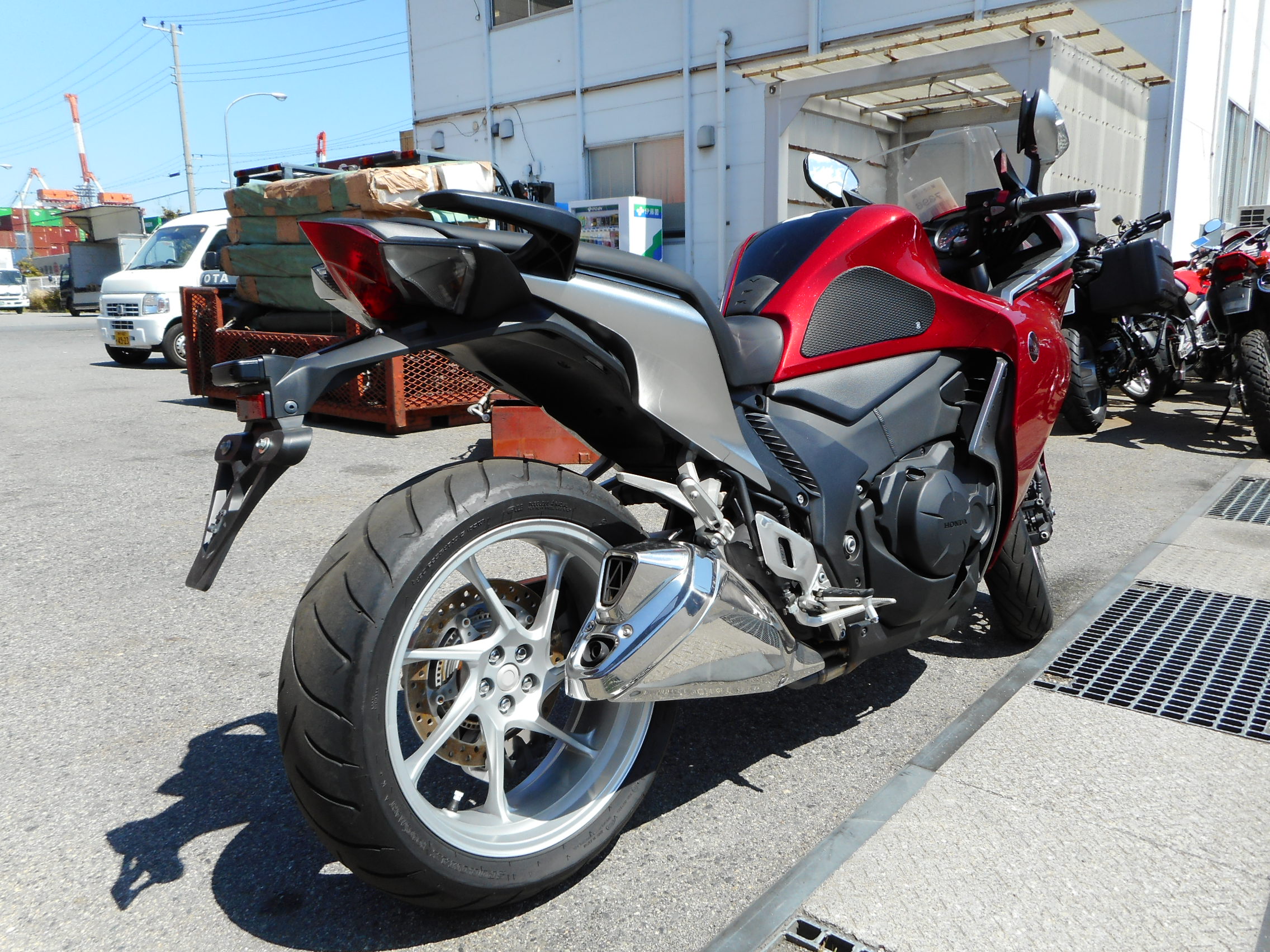 Honda VFR 1200 посадка